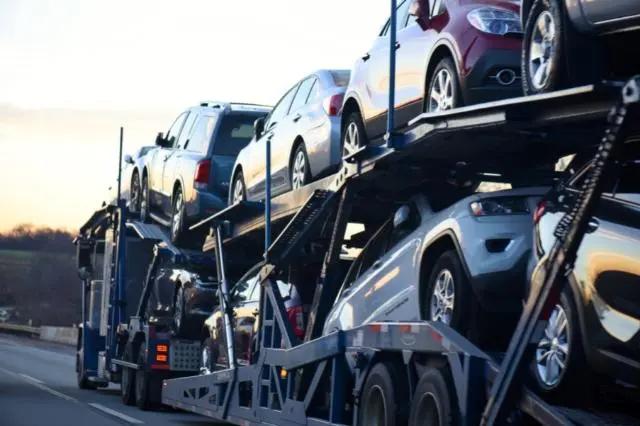 Vehicle clearing Nigerian customs at Apapa port with documentation being processed